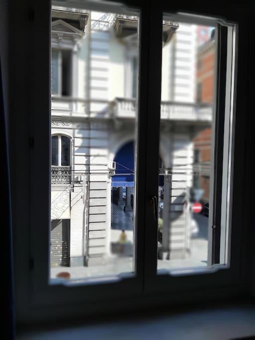 Centralissimo Grazioso Monolocale Turin Bagian luar foto
