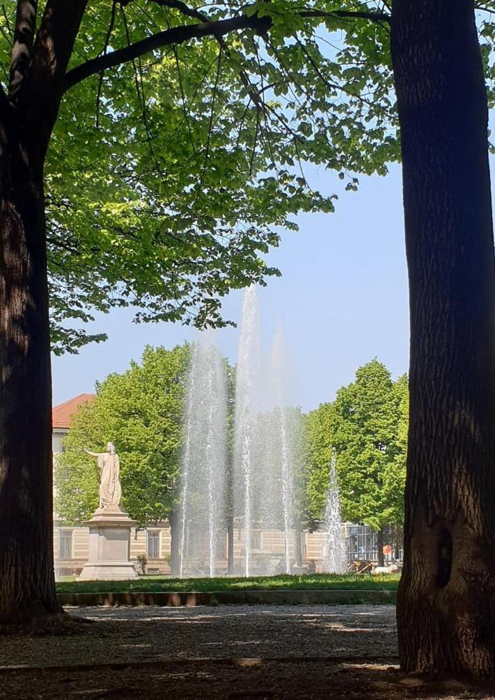 Centralissimo Grazioso Monolocale Turin Bagian luar foto